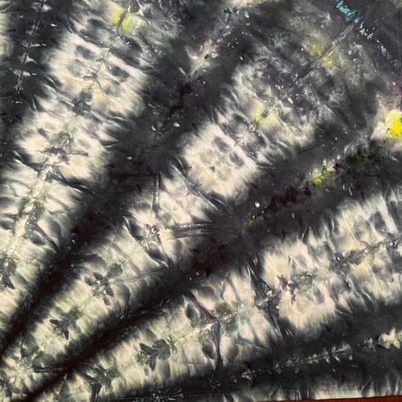 Handmade custom tie dye bandana - Picture 1 of 1